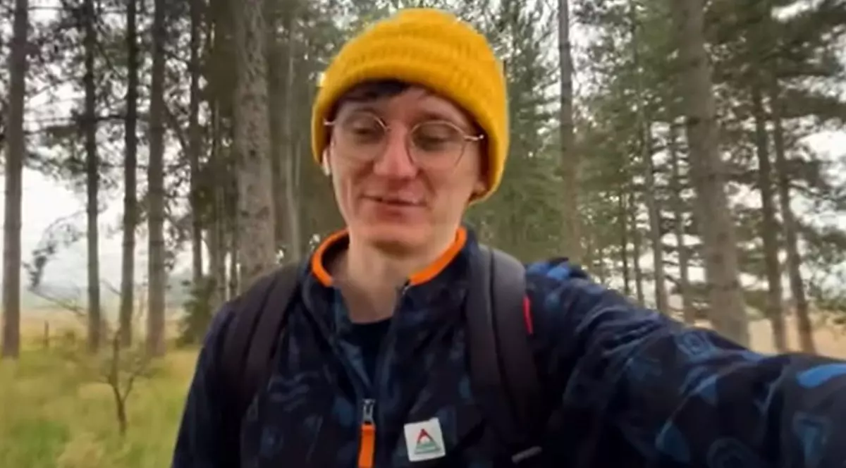 Un bărbat a făcut 250.000 de pași într-o săptămână pentru a afla cum va reacționa corpul, iar rezultatele l-au uimit | VIDEO