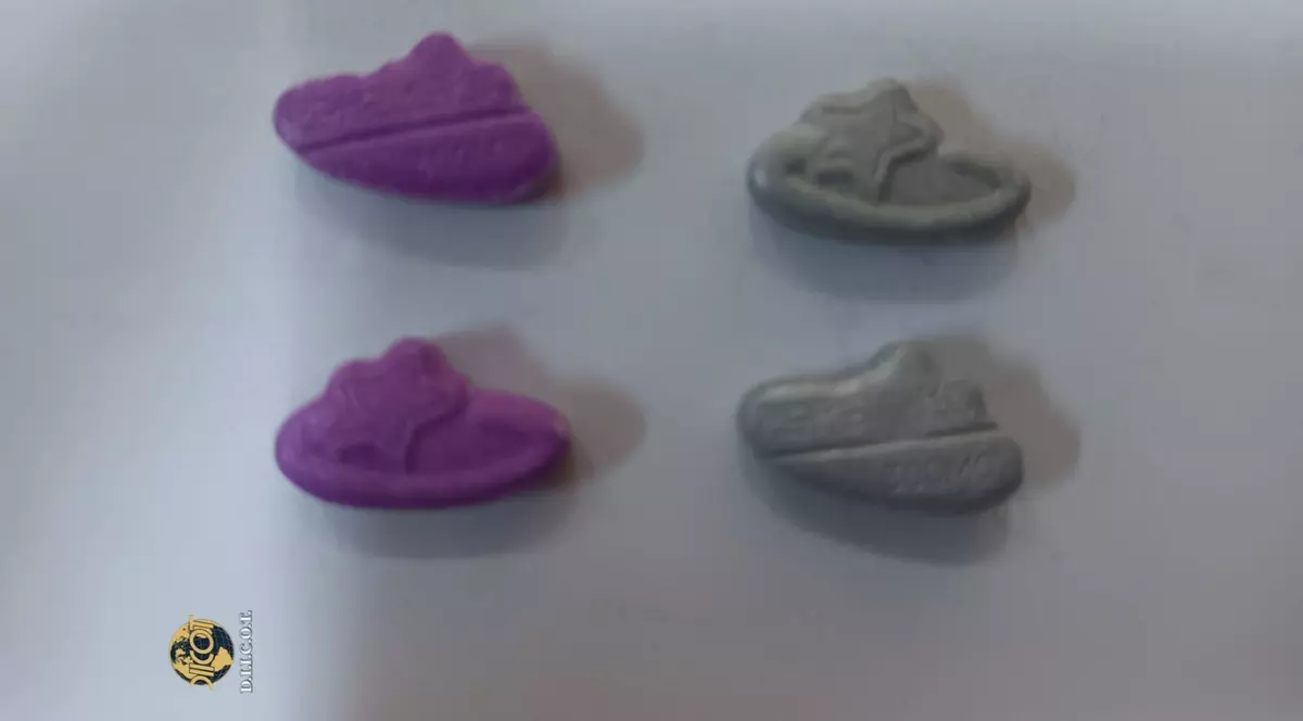 Compriate de ectasy mov și gri