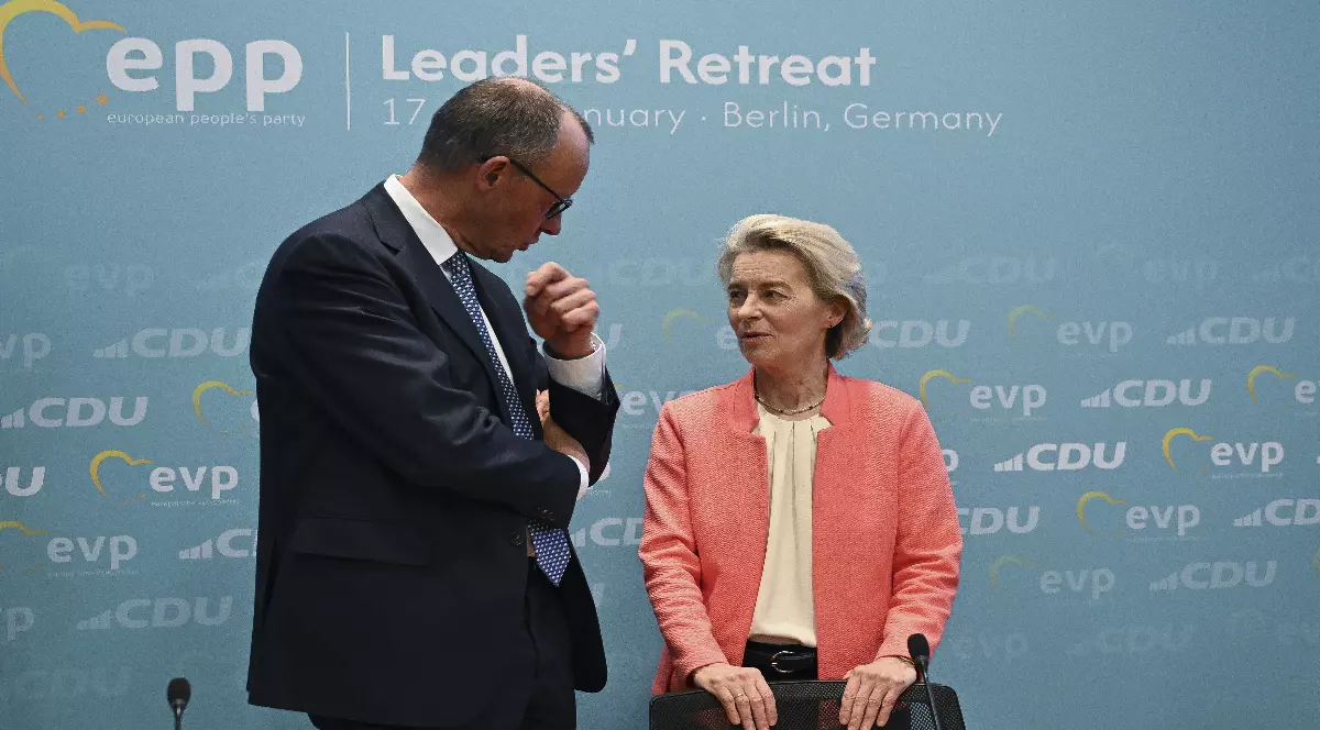 Ursula von der Leyen, a apărut în public, după o boală gravă, si s-a implicat in campania electorala din Germania Foto: Profimedia Images