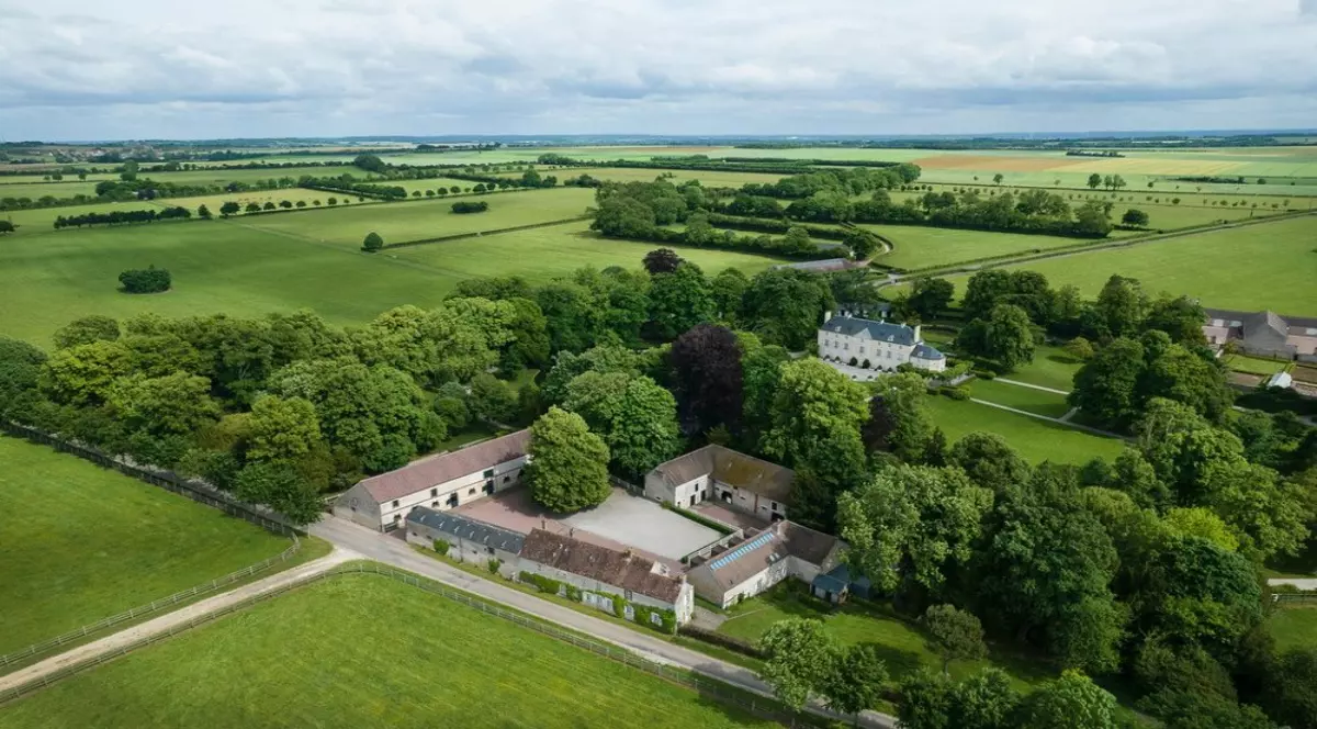 Proprietarul Manchester City, șeicul Mansour, și-a extins investițiile în domeniul ecvestru. Acesta a cumpărat o fermă de armăsari în Normandia Foto: X/ TVL