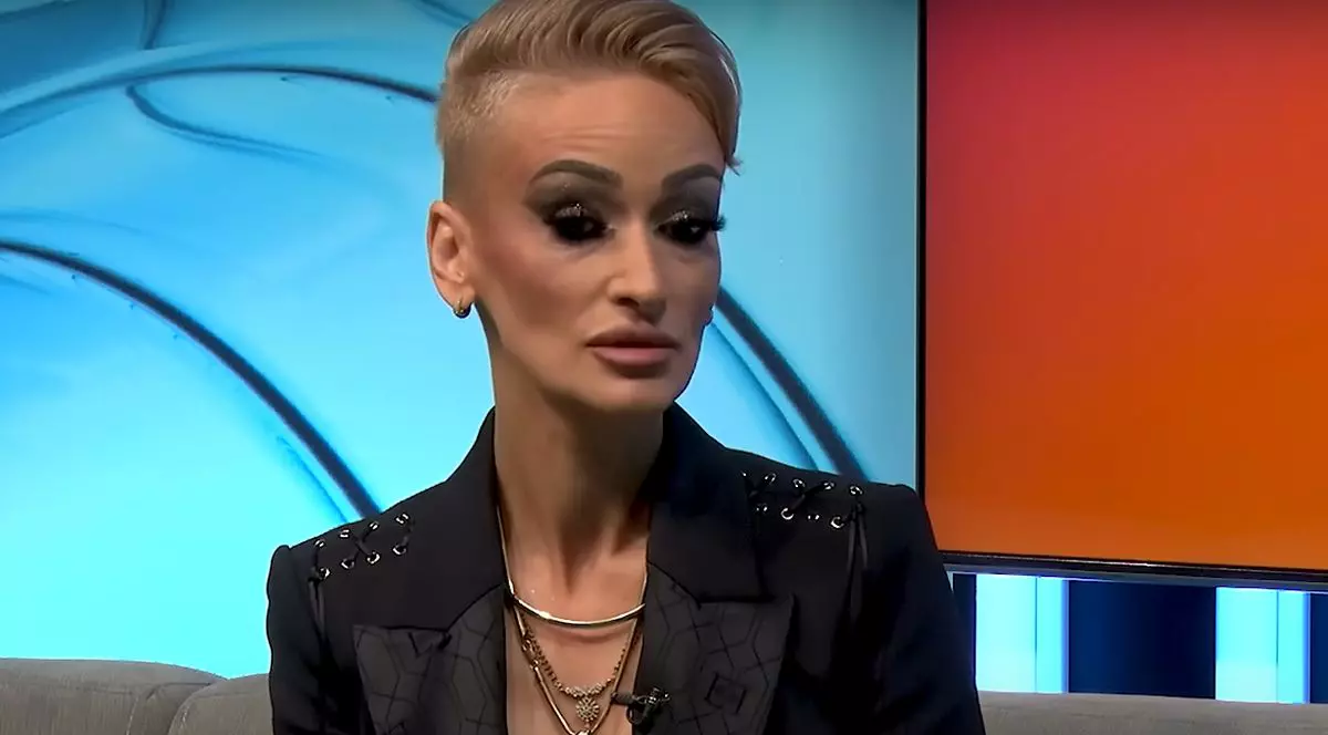 Gabriela Lucuțar, adevărul despre viața de după divorț! Ce se întâmplă cu „Regina întunericului”, la câteva luni după ce s-a despărțit de tatăl copiilor ei: „Nu sunt împlinită”