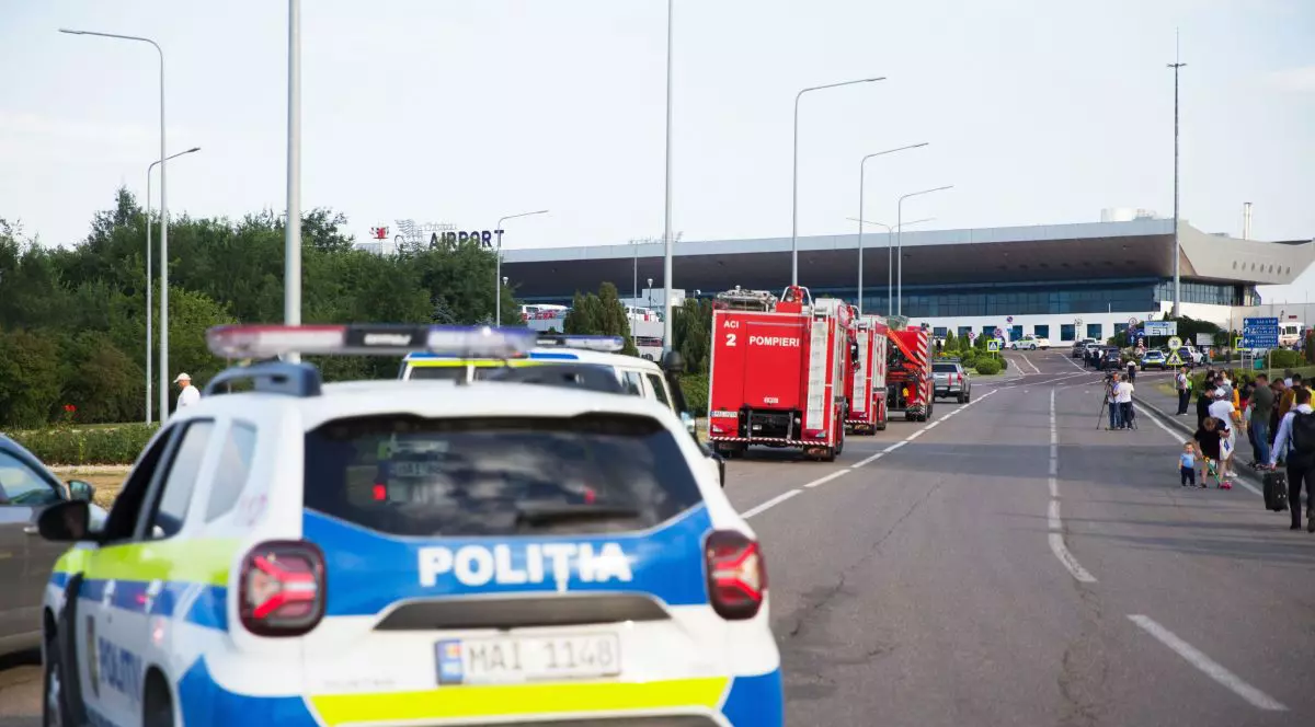 O mașinuță de jucărie cu un dispozitiv explozibil a fost descoperită într-un colet pe aeroportul din Chișinău
