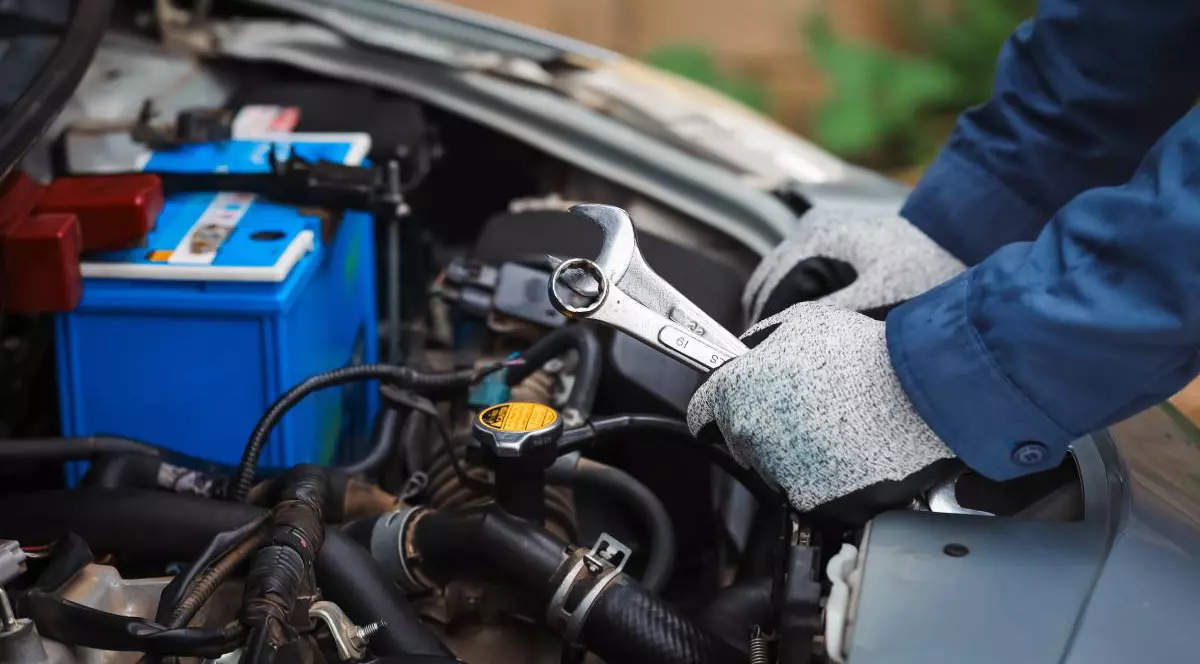 motor masina mecanic auto