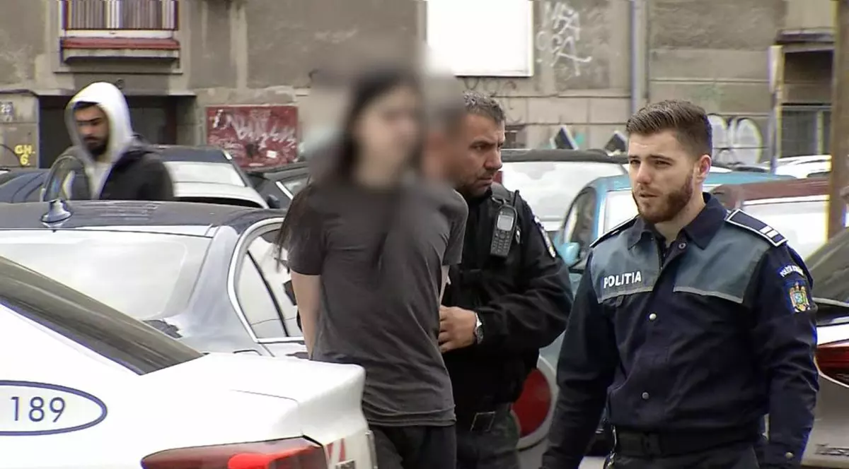 Elevul care și-a înjunghiat în gât profesoara, internat într-un centru de minori. Ediz Yeniatakan a intuit că „legea îl protejează” încă de când plănuia fapta