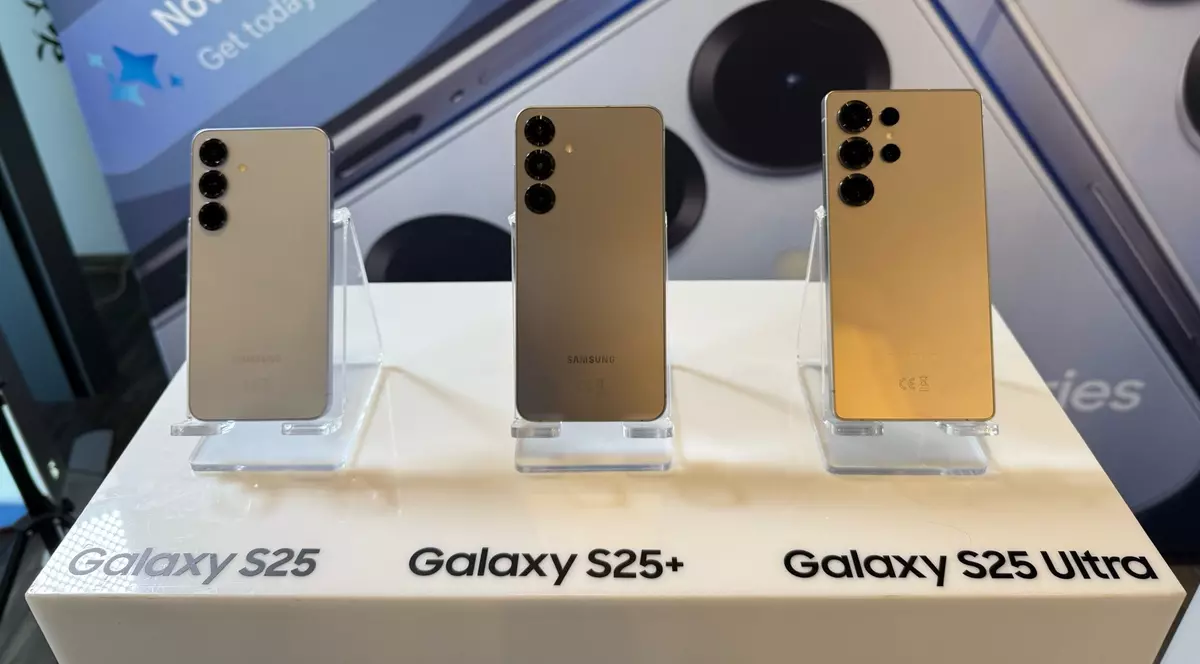 Gama Samsung Galaxy S25, prezentată în București.