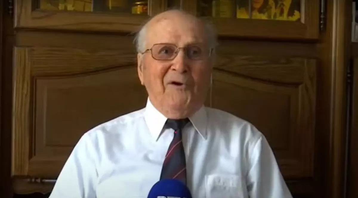 Un veteran de război de 102 ani a dat în judecată statul francez și solicită să fie plătit pentru munca depusă într-o fabrică chimică în cel de-al Doilea Război Mondial