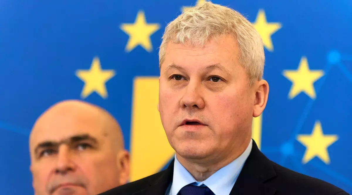 Cătălin Predoiu, propus pentru șefia interimară a PNL, confirmă Ilie Bolojan. Cine poate prelua șefia Senatului