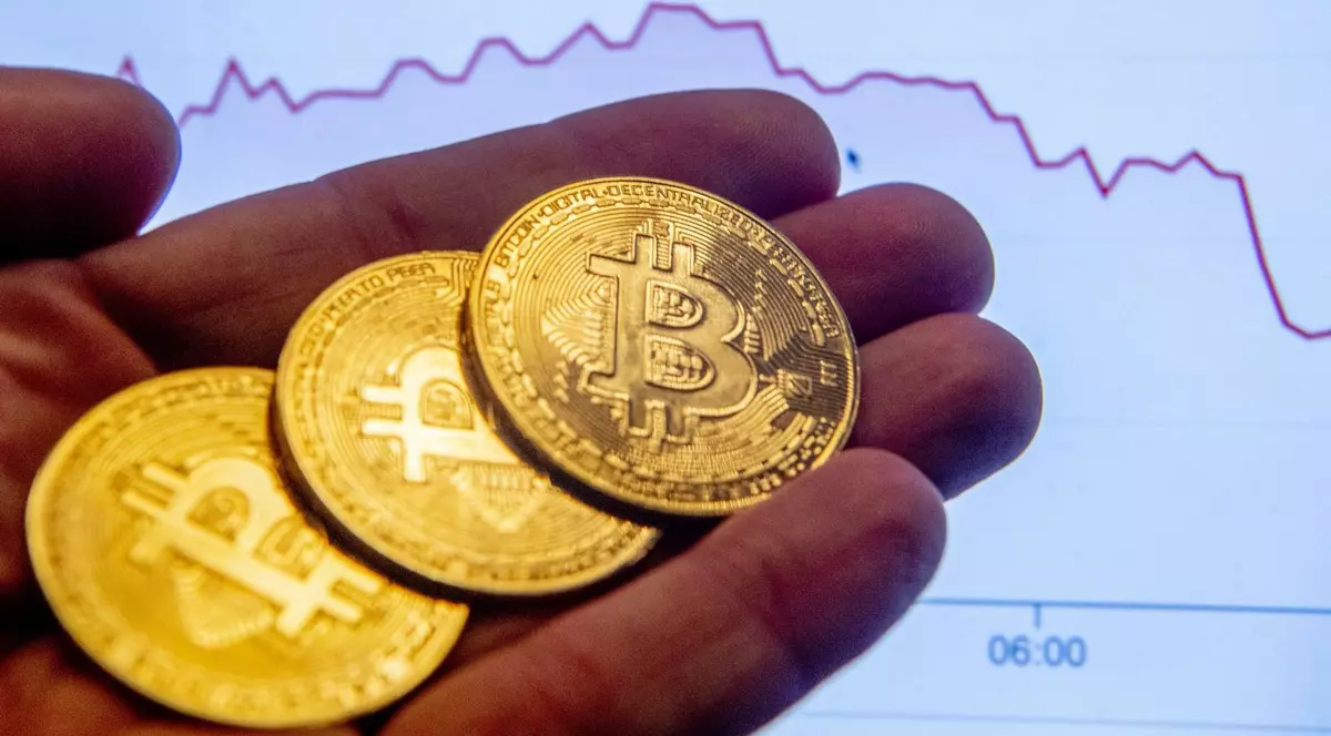 Sef in BNR: Criptomonedele, schemă piramidală care se va prăbuși