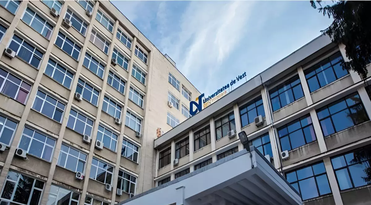 fațada Universității de Vest din Timișoara