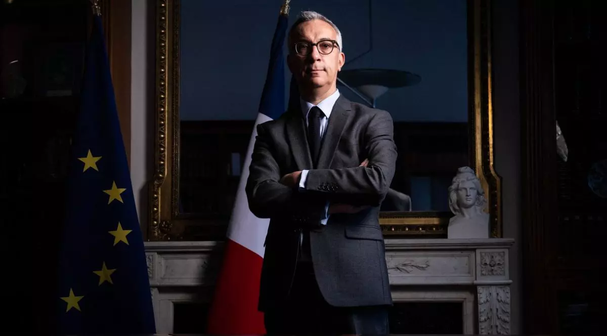 procurorul francez antiterorist Olivier Christen pozând în timpul unei ședințe foto la Paris, 28 martie 2024