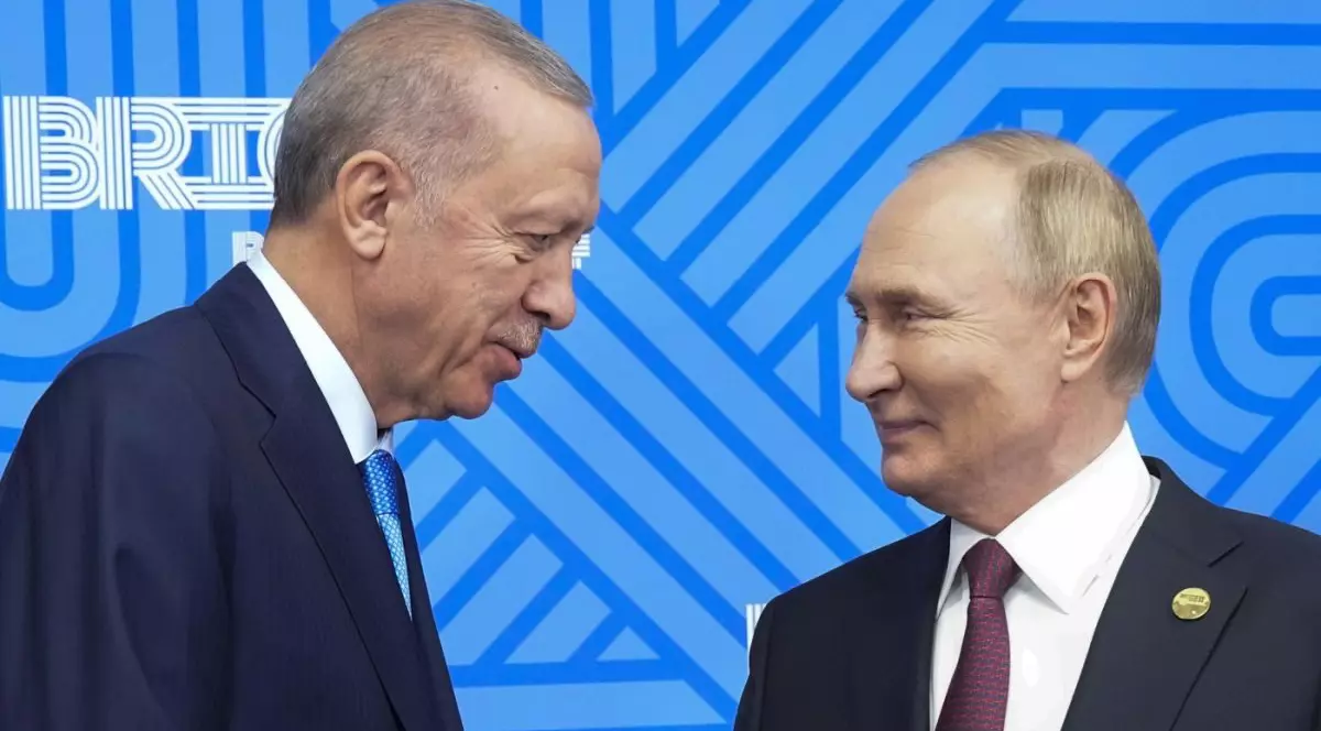 Președintele rus Vladimir Putin se întâlnește cu președintele turc Recep Tayyip Erdogan, pe tema summitului BRICS de la Kazan, Rusia, 23 octombrie 2024