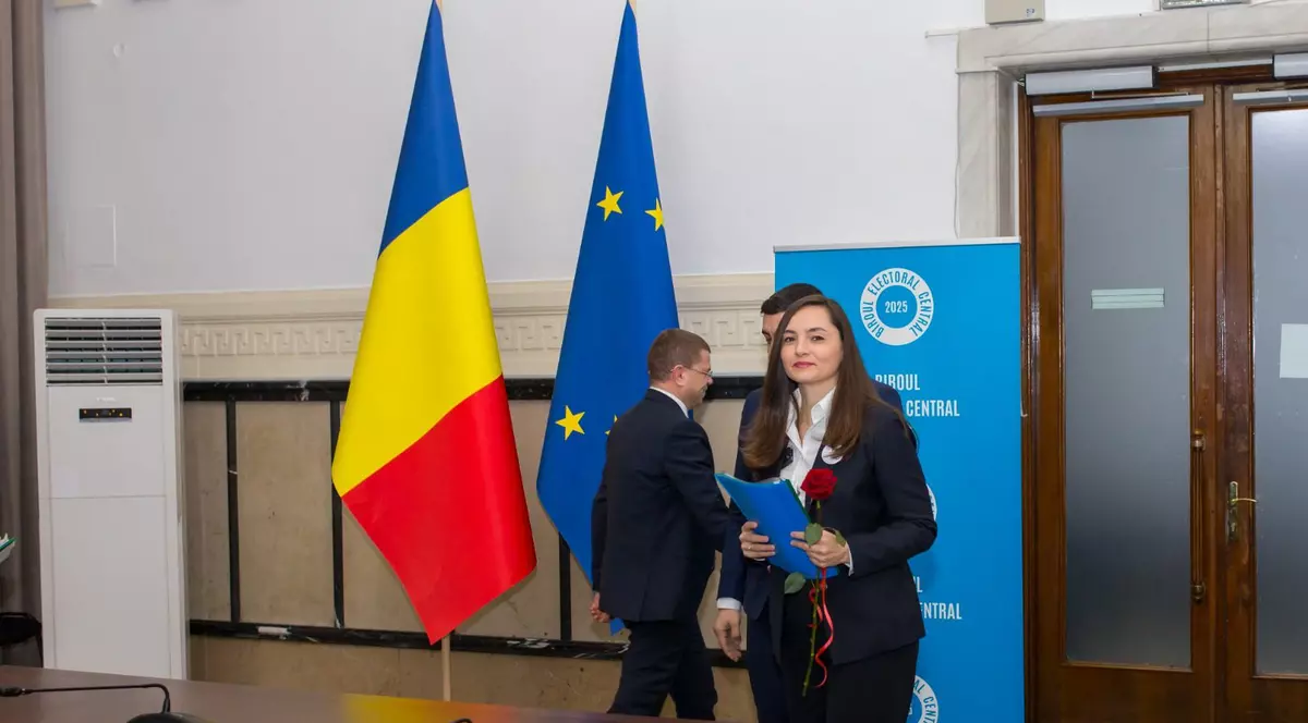 Anamaria Gavrilă și-a depus candidatura la prezidențiale la BEC, alături de George Simion