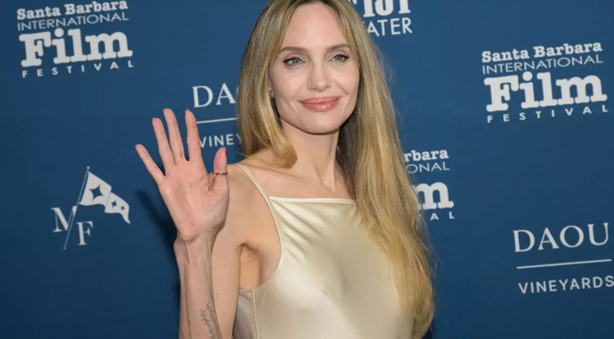 Angelina Jolie a slăbit enorm