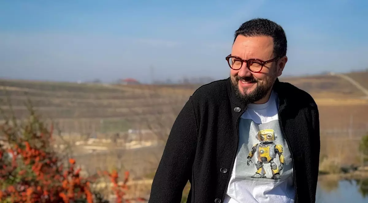 Cu cine s-a fotografiat Cătălin Măruță de 8 Martie. Mesajul emoționant transmis de Ziua Femeii