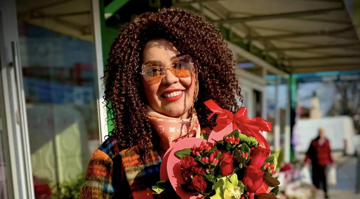Cum arată camera Minodorei. Femeile și-ar dori așa ceva. Artista locuiește cu familia ei într-o vilă spectaculoasă