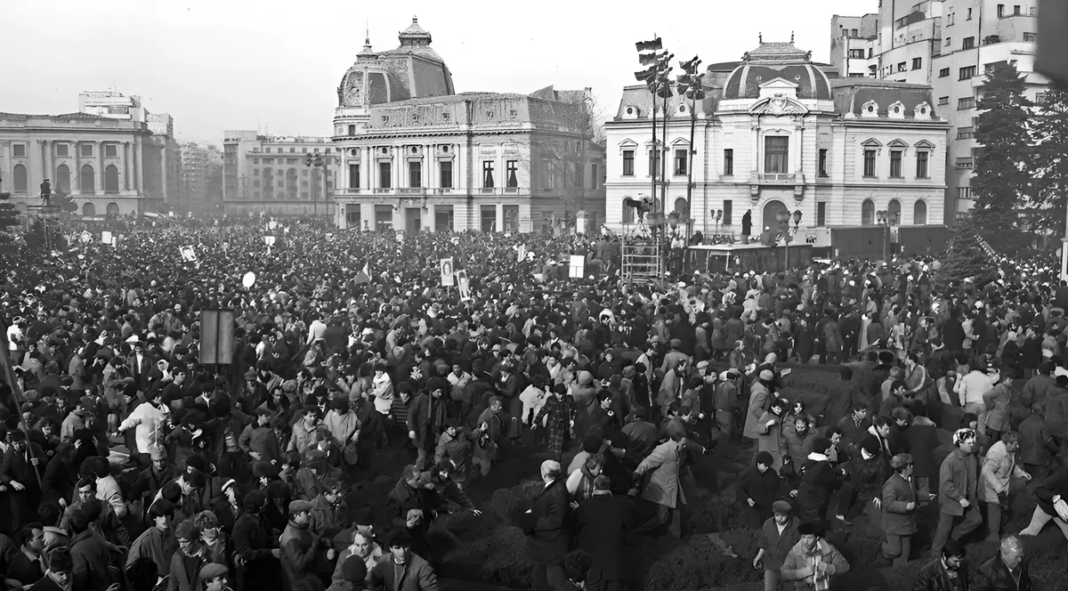 Benzi cu efect de panică folosite la discursul lui Ceausescu. foto agerpres