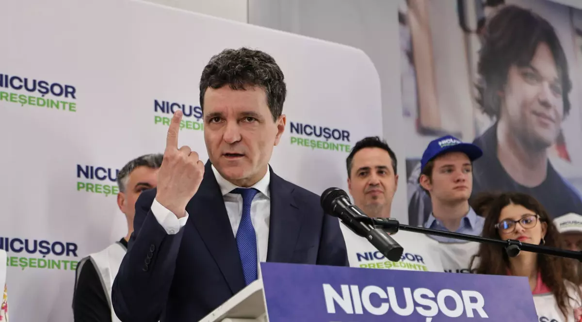 Nicușor Dan, candidat la alegerile prezidențiale din 2025, la conferința de presă