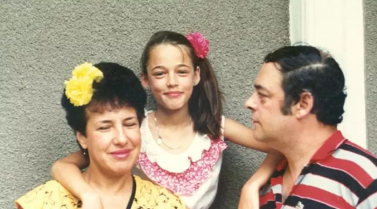 Andreea Raicu și părinții ei