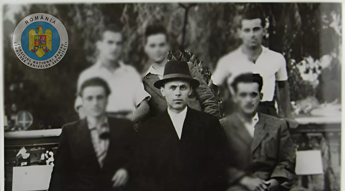 Vasile Blidaru într-o fotografie alb-negru