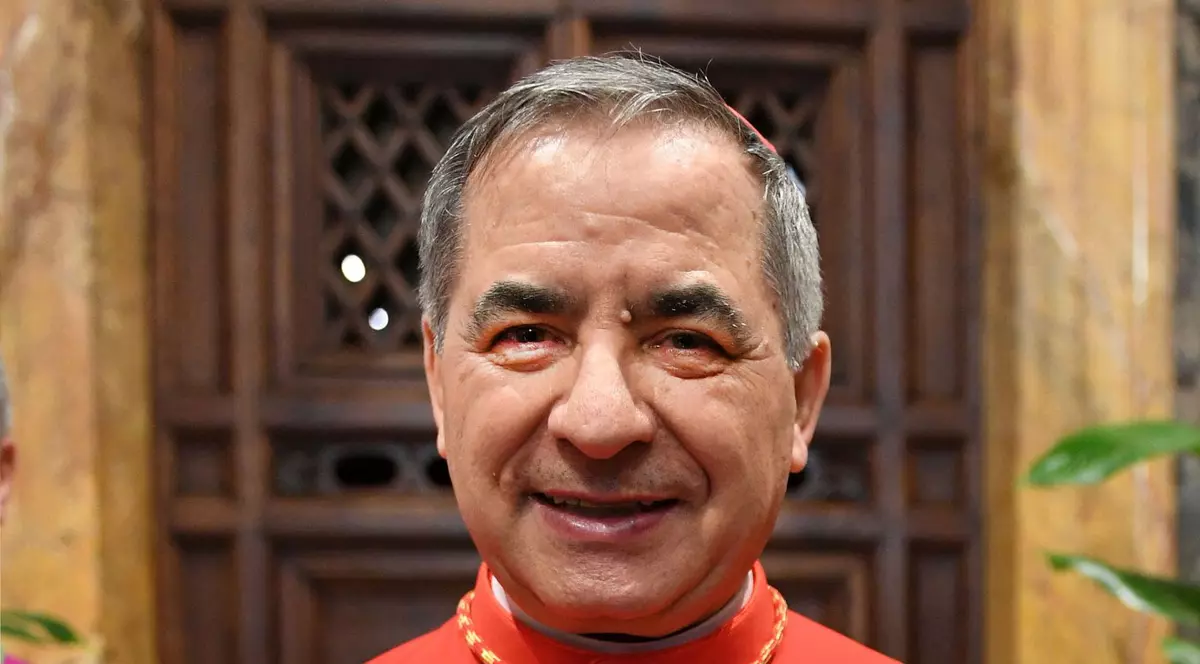 Cardinalul Giovanni Angelo Becciu susține că ar putea participa la viitorul conclav papal deși a fost condamnat la închisoare