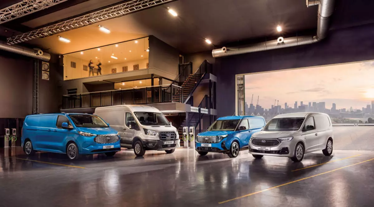Ford Pro revoluționează productivitatea cu gama complet electrificată de autoutilitare Transit – Piese-Ford.ro