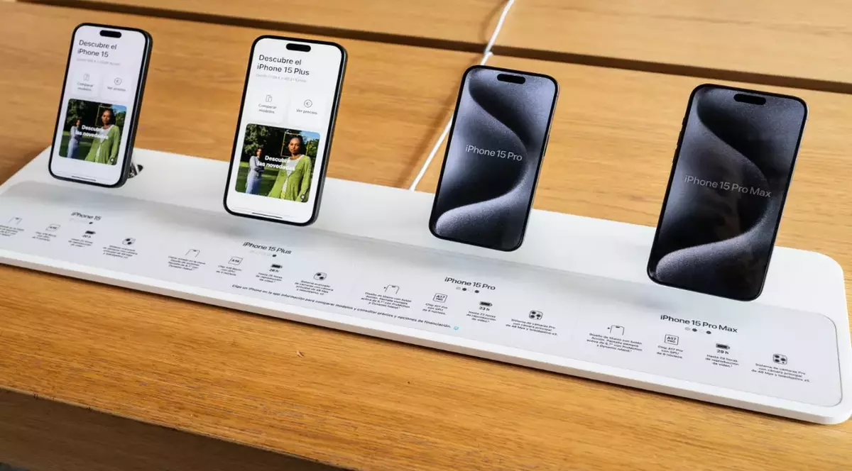 VIDEO Apple a transportat 600 de tone de iPhone-uri din India, pentru a ocoli tarifele lui Trump împotriva Chinei