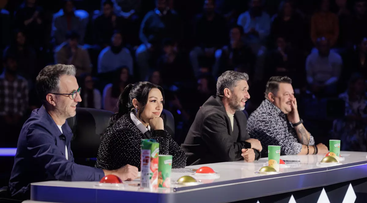 Melisa Covaci, o adolescentă pasionată de kickbox, urcă astăzi pe scena „Românii au talent”. Andi Moisescu a fost rezervat în privința ei