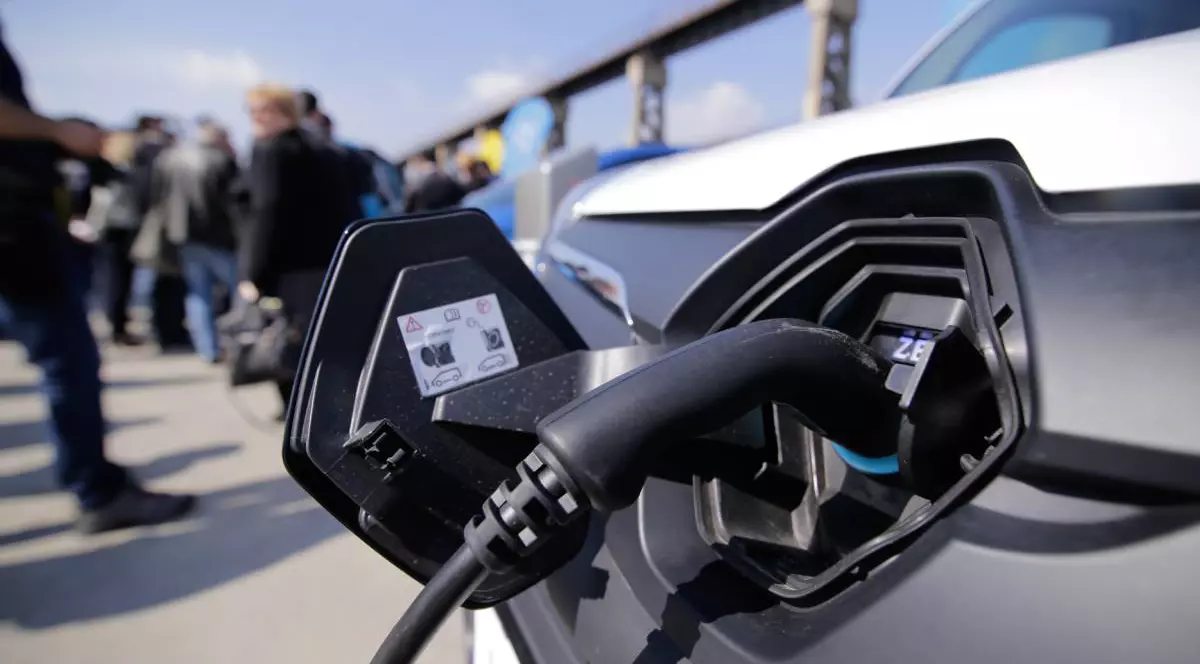 Topul celor mai accesibile mașini electrice din România pe care le poți cumpăra prin Rabla Plus 2025