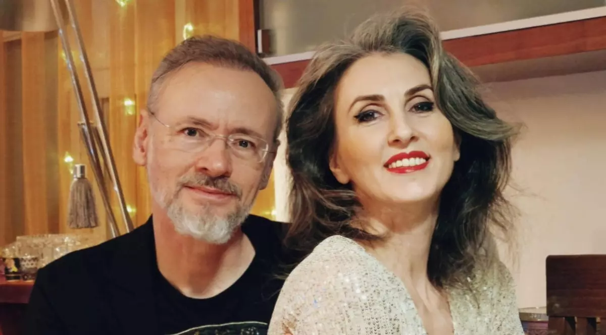 Ce pantofi va purta partenera lui Mihai Albu la nunta cu designerul. „Ca orice femeie, îi place să se răsfețe”