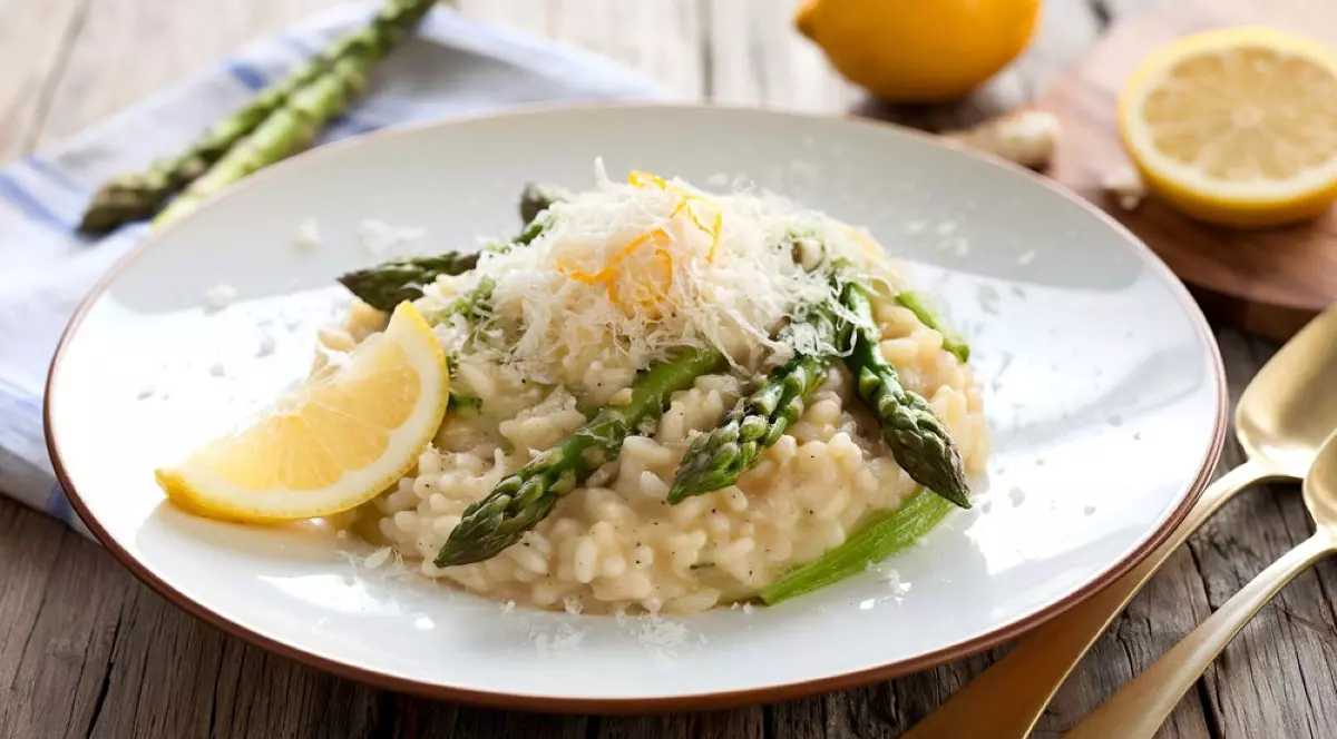 Reţete de risotto cu sparanghel