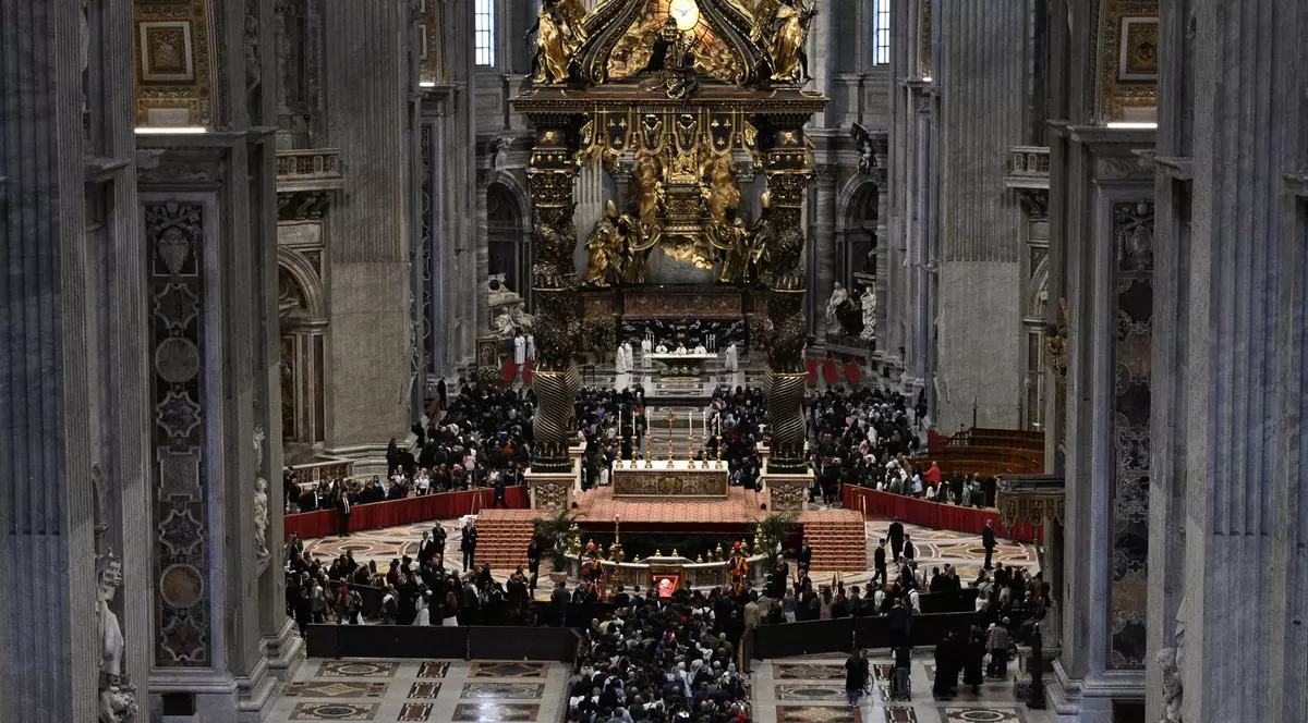 Cine transmite în România înmormântarea Papei Francisc: întreaga zi îi va fi dedicată Suveranului Pontif