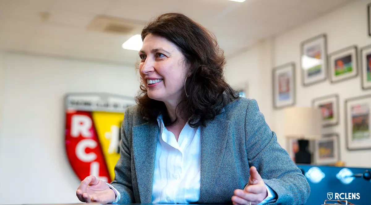 Cine este banchera din România care a lucrat la Goldman Sachs și JP Morgan și este președintă la RC Lens și șefa ligii franceze de fotbal feminin