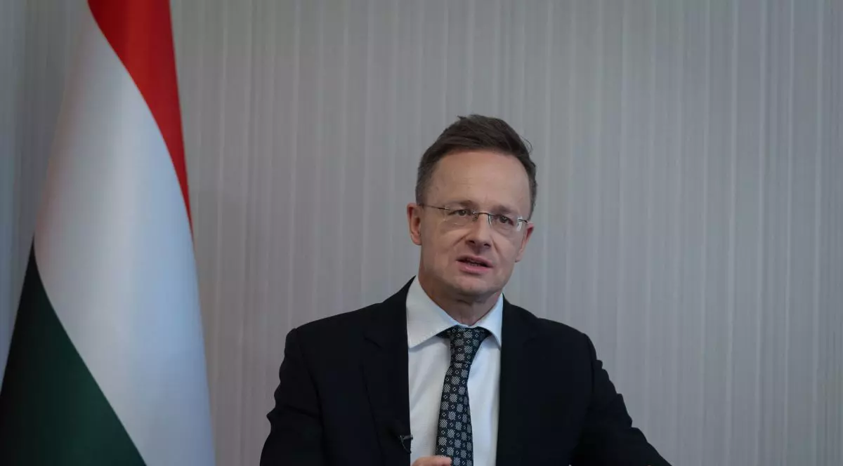 Ministrul ungar al Afacerilor Externe și Comerțului, Péter Szijjártó, vorbește în timpu unei conferințe de presă