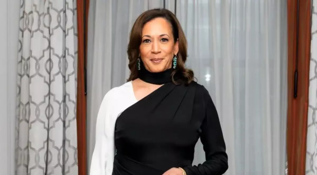 Cum a apărut Kamala Harris cu soțul la Met Gala 2025. Rochia a fost creată special pentru ea de un brand faimos
