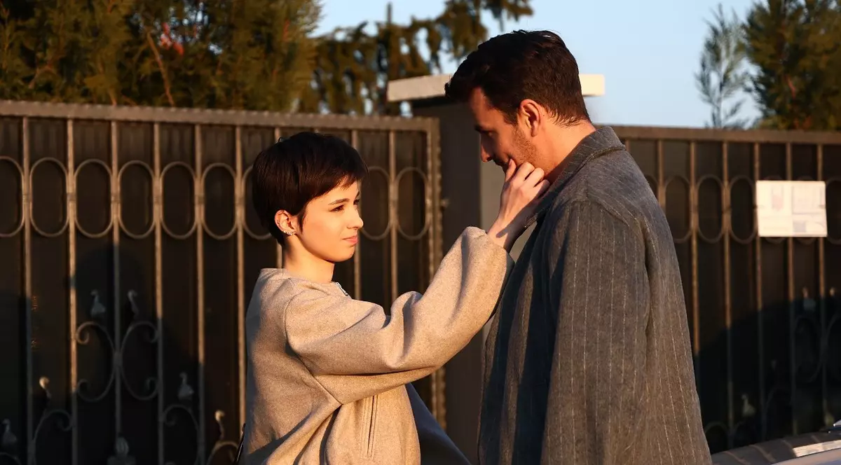 Detalii neștiute din viața Karinei Jianu, actrița din serialul „Ana, mi-ai fost scrisă în ADN”. „Este foarte solicitant”