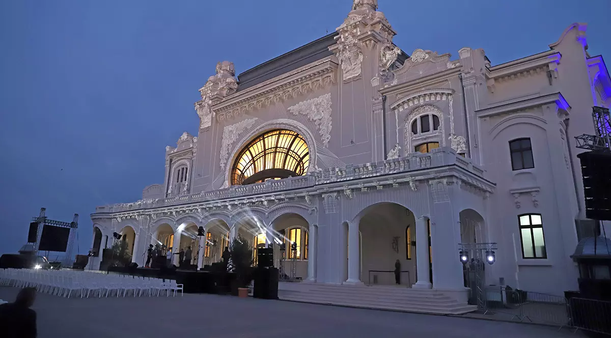 Cazinoul din Constanta, exterior