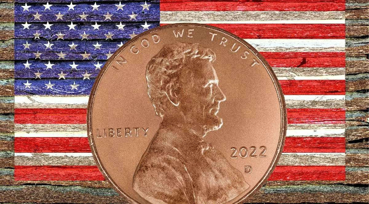 moneda Penny și steagul SUA