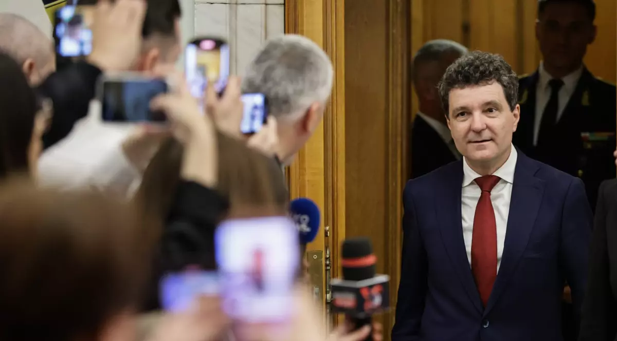 Președintele Nicușor Dan nu e un salvator