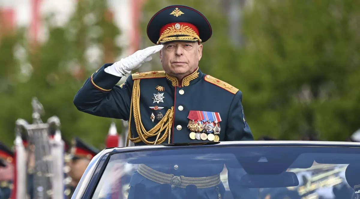 Oleg Saliukov, în timpul paradei militare organizate pe 9 mai la Moscova Foto: Profimedia