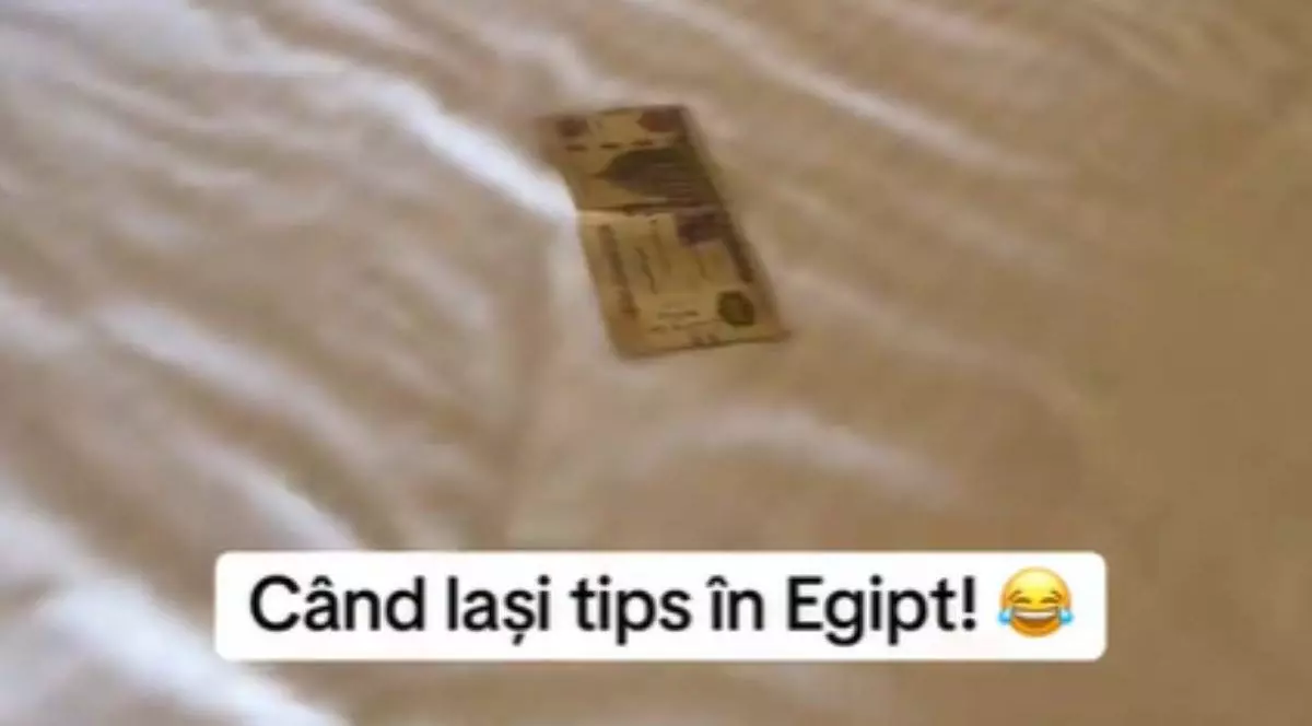 Poză cu bacnota lăsată de româncă pe pat într-o cameră de hotel din Egipt