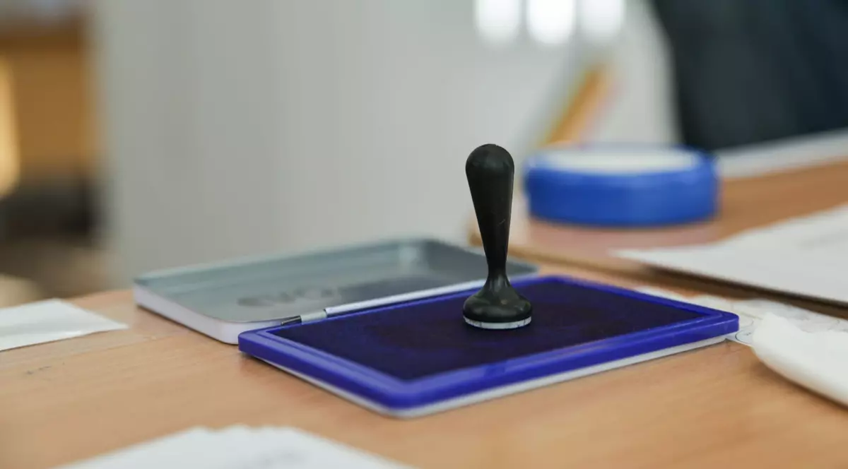 În imagine este ilustrată o ștampilă de vot