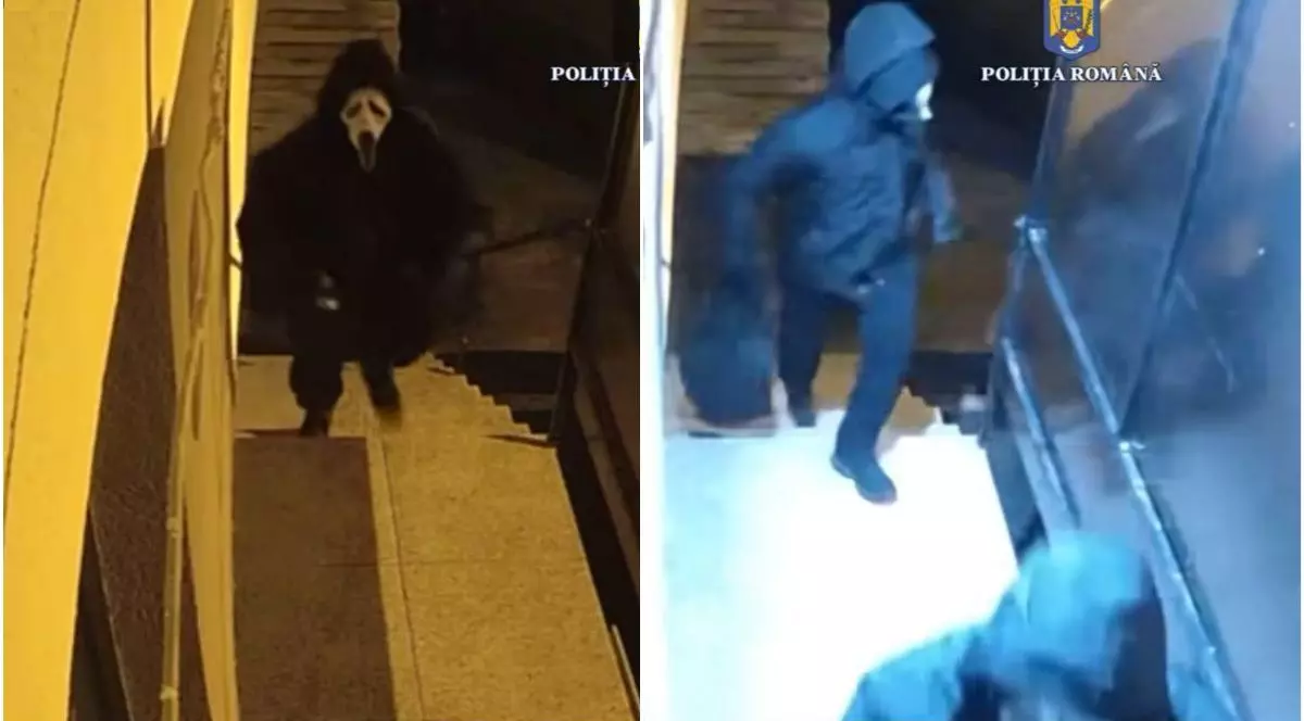 Unul dintre tâlharii din Brașov, îmbrăcat în negru și cu o mască pe față, ca în Scary Movie, urcă niște trepte. Al doilea bărbat se vede și el, dar din lateral. Au dat o spargere la o sală de jocuri din Brașov, 24 ianuarie 2025