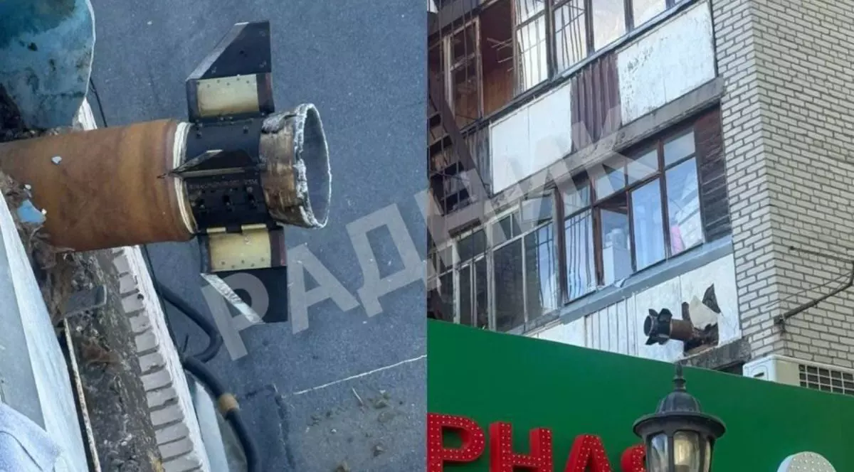 Colaj cu un fragment de rachetă înfipt în balconul unui apartament din apropierea Moscovei, in stanga o fotografie de aproape, in stanga o fotografie facuta din stradă