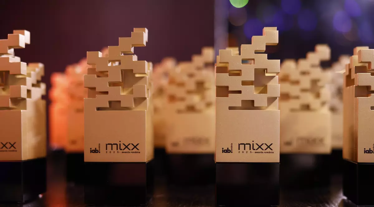 premiile IAB MIXX Awards 2025 sub forma unor blocuri