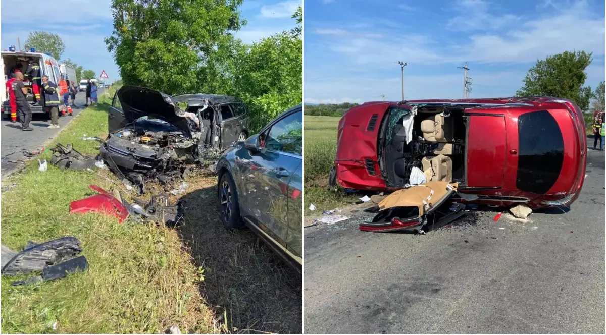În cele două imagini, trei mașini accidentate. În partea stângă o mașină gri cu capota ridicată și componente împrăștiate pe marginea drumului și o altă mașină albastră lângă ea. În dreapta, o mașină roșie avariată, care s-a răsturnat pe o parte.