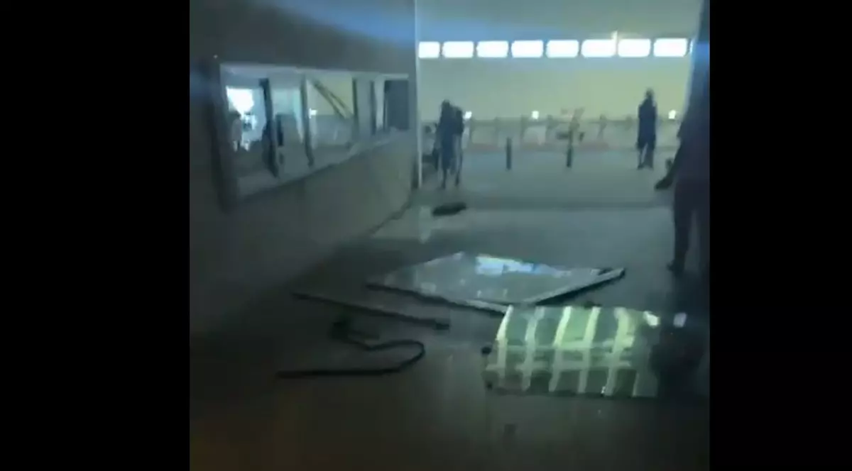 Clădire a Ambasadei SUA în Israel, lovită de iranieni Captură X @w3bsag3