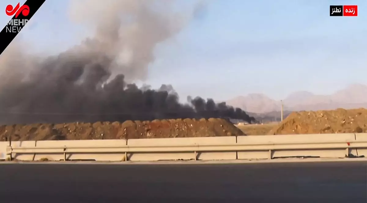 Fum negru și explozii la instalația din Natanz după un atac israelian Foto: Profimedia