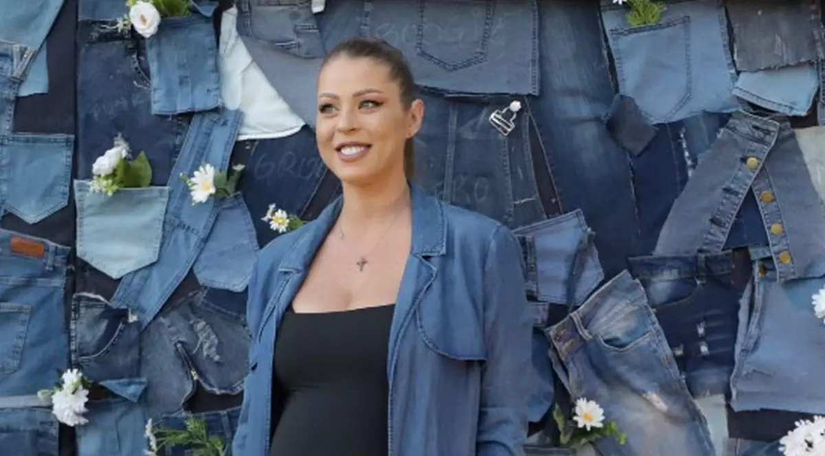 Imagini cu camera gemenilor Roxanei Nemeș. „Mi-am dorit să le ofer un început cât mai blând și apropiat de mine”