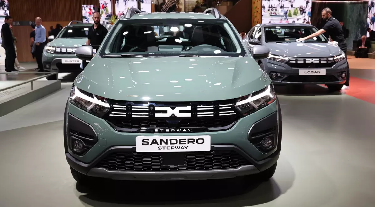 Dacia Sandero Stepway la Salonul Auto de la Paris, pe 17 octombrie 2022