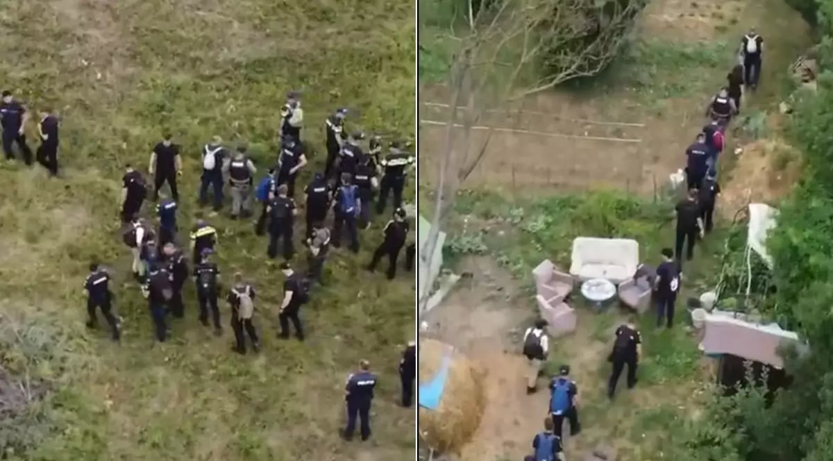 Mai multe persoane, civili si politisti, il caută pe principalul suspect din crima din Mureș, pe camputi , dealuri si paduri, 15 iulie 2025